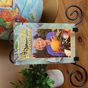 Lois Hole' s Vegetable Book  Favorites series